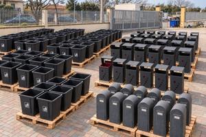 ABG STOCK CESTINI DA PIAZZA E CONTENITORI URBANI