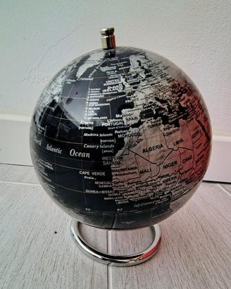 Mini Mappamondo Design EMFORM 12cm – Come Nuovo