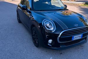 Mini Cooper D (Diesel) 2019 98000 KM