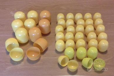 Capsule vuote uova kinder n.40 di due misure