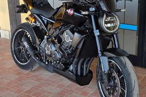 Honda Cb1000r black edition