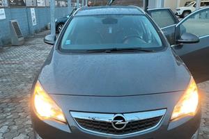 Opel astra sport tour