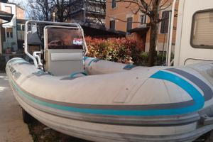 Gommone lancer capelli 4,90