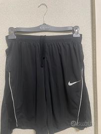 Pantaloncini Nike Neri