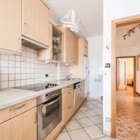 Trilocale con balcone e garage a Marlengo