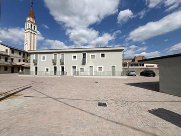 3 LOCALI A SAN MARTINO DI LUPARI