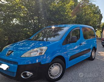 Splendido Peugeot partner 3 posti