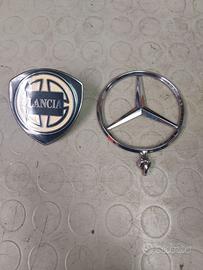 stemmi auto Lancia e Mercedes