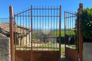 RUSTICO A ROSETO DEGLI ABRUZZI