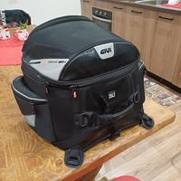 bauletto moto semirigido della givi 