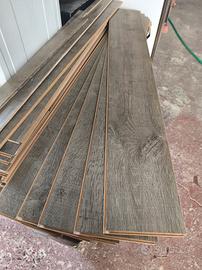 parquet laminato finto legno 