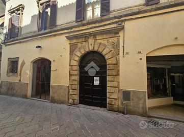 3 LOCALI A BEVAGNA