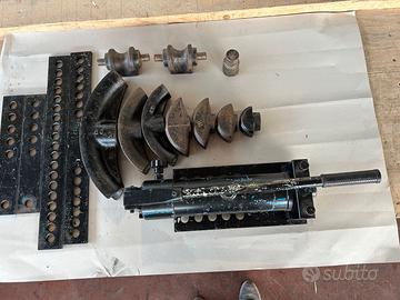 Curva tubi manuale professionale usata