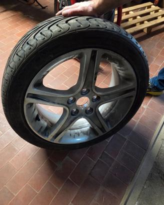 Cerchio e gomma lexus is200