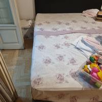 letto matrimoniale king size con materasso