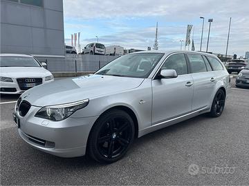 BMW 530d xDrive Touring M-SPORT 3.0 235cv FULL