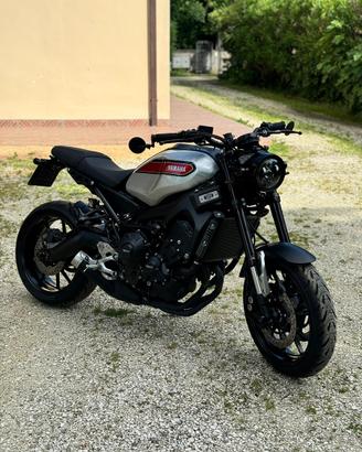 Yahama XSR-900