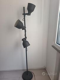 piantana ikea 