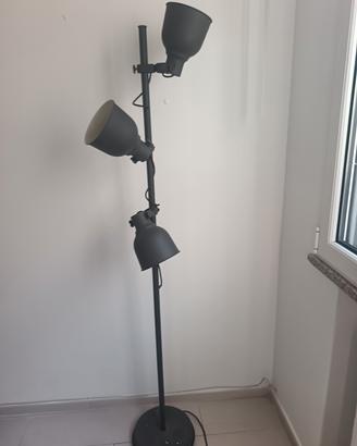 piantana ikea 