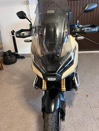 Xadv 750