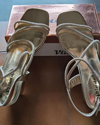 SANDALI E BALLERINE  ALLA MODA