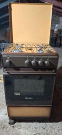 cucina a gas 4 fuochi
