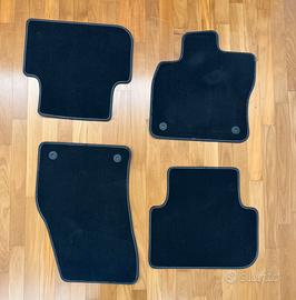 Tappetini moquette Tiguan + vaschetta bagagliaio