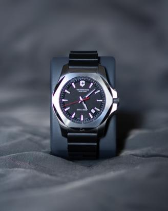 Victorinox I.N.O.X. 43mm