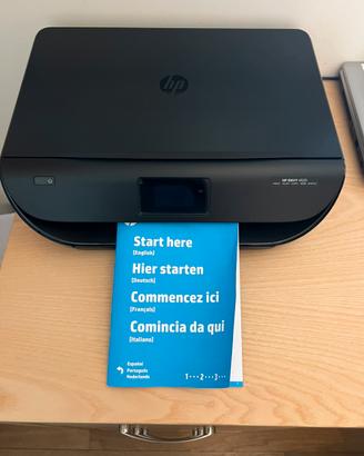 Stampante e scanner HP Envy 4520 Wi-Fi come nuova