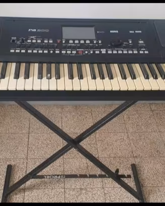 Tastiera Korg PA 300