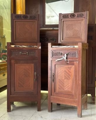 Comodini dei primi del Novecento