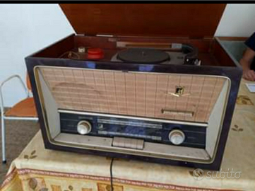 Radio con giradischi AUGUSTA