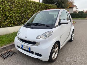 Smart ForTwo 1000 62 kW cabrio pulse