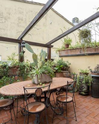 Casa indipendente di 127 m² con 4 locali e box aut