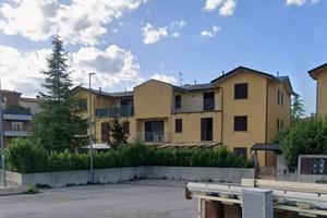 Luminoso appartamento con posto auto coperto