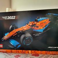 Lego technic McLaren F1  pirelli  42141