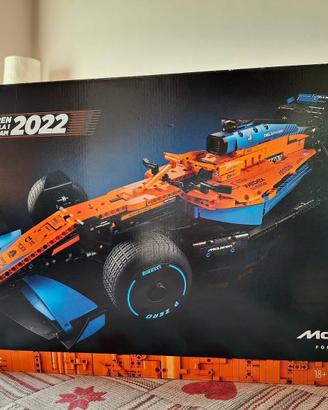 Lego technic McLaren F1  pirelli  42141