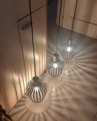 lampadario con un design  moderno