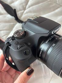 Canon EOS 2000D usata pochissimo