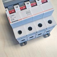 magnetotermico bticino 63A 