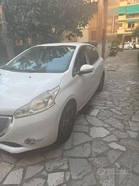 Peugeot 208 HDi
