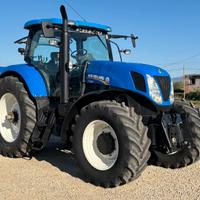 TRATTORE NEW HOLLAND T7030