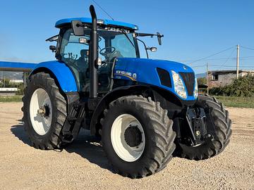 TRATTORE NEW HOLLAND T7030