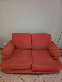 Coppia divani tessuto rosso – 3 posti + 2 posti