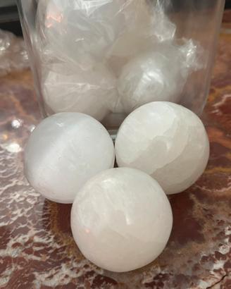 Sfere Selenite 5-6 cm  minerali