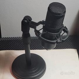 Microfono con pop filter e XLR
