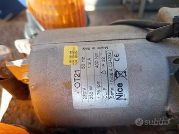 Motore basculante Nice OT21