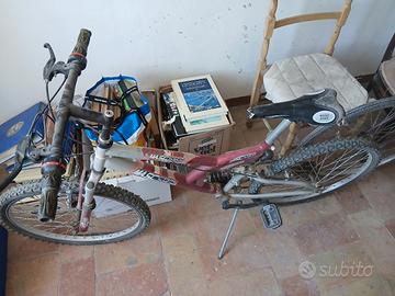 Mountain bike  bi ammortizzata 26"