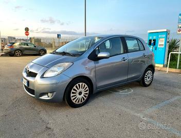 Yaris II Restyling 1.3 PARI AL NUOVO