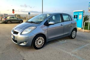 Yaris II Restyling 1.3 PARI AL NUOVO